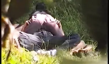 یک دختر ورزشکار بدون هیچ دلیلی عکس سکسی زن ومرد لخت تن به ورزشگاه داد
