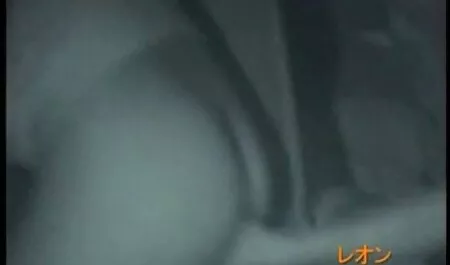 زن چاق تصاویر سکس مردان هوس باز ، دو مرد جوان را به خود جلب کرد